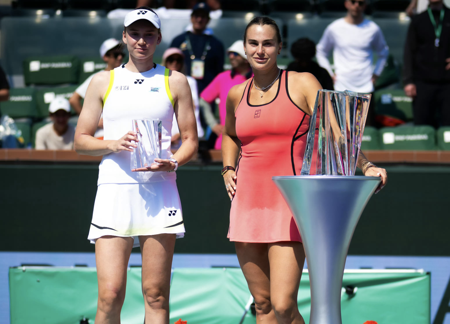 将世界第1打到摔球拍！26岁美女连赢12次TOP10遭终结 曾遭咸猪手